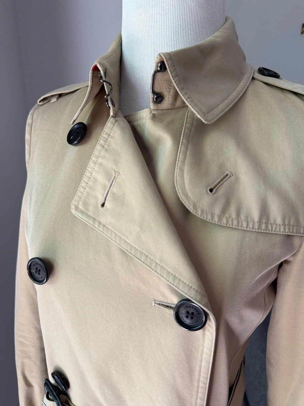 Burberry Mid-Length Cotton Gabardine Trench Coat - Picture 4 of 13